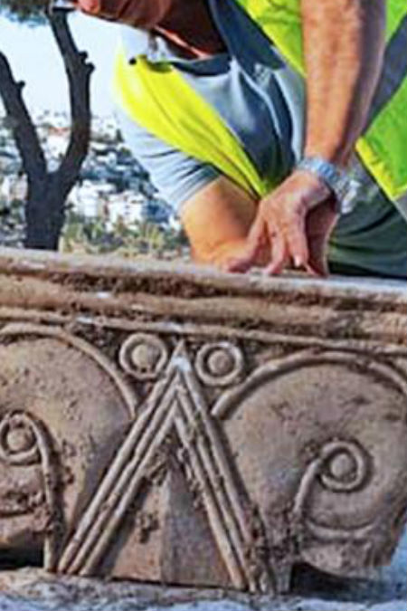 ARQUEOLOGY- Majestic First Temple Era Building 